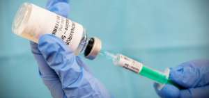 La OMS dice que las vacunas por s&iacute; solas no eliminar&aacute;n el coronavirus