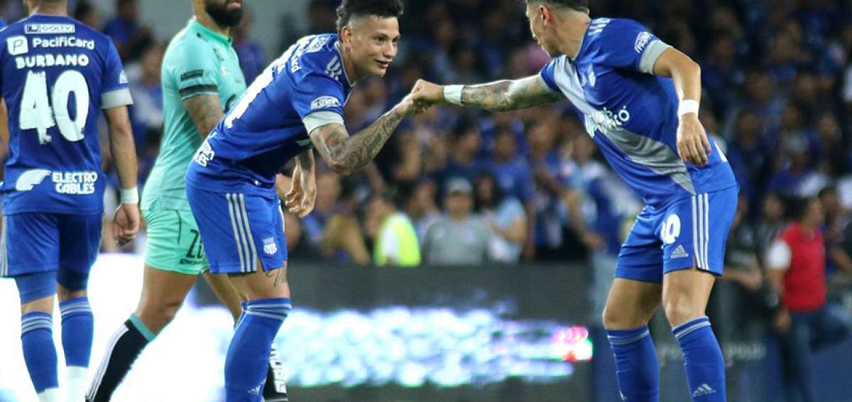 Emelec disput&oacute; un partido amistoso con Liga de Portoviejo en la tradicional Explosi&oacute;n Azul, en el estadio George Capwell.