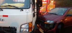 Accidente entre un cami&oacute;n y un auto afect&oacute; el tr&aacute;nsito en la av. Sim&oacute;n Bol&iacute;var