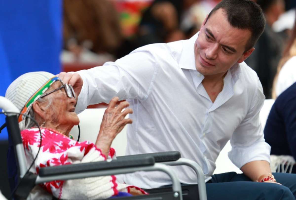 El presidente Noboa anunció la construcción de nueve dispensarios médicos
