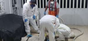 El cuerpo de la extranjera fue hallada dentro de una cisterna sellada con cemento.