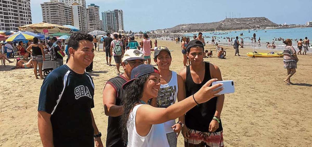 La familia S&aacute;nchez aprovech&oacute; el primer feriado del a&ntilde;o para darse un descanso en Salinas.