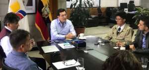 Fander Falcon&iacute;, ministro de Educaci&oacute;n, mantuvo una reuni&oacute;n con representantes del Colegio Mej&iacute;a.