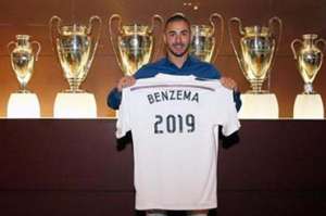El Real Madrid ampl&iacute;a el contrato de Benzema hasta 2019