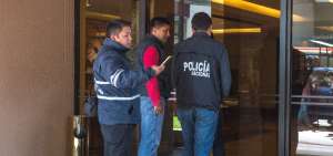 Los peritos ingresaron al lugar para las respectivas diligencias.
