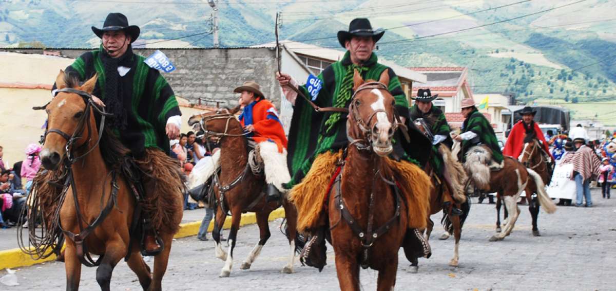 El Paseo Procesional del Chagra es el evento principal de las fiestas de cantonizaci&oacute;n de Mej&iacute;a. El desfile recorre las principales v&iacute;as de la localidad pichinchana.