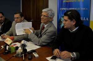 Juan Jos&eacute; Castell&oacute; (c), titular del FCME, dio a conocer los puntos que expondr&aacute;n el lunes ante el Primer Mandatario. Foto: Miguel Jim&eacute;nez / El Tel&eacute;grafo 