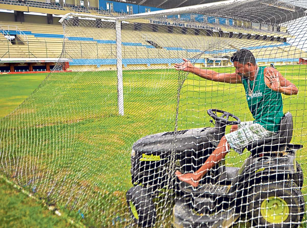 Esta noche Emelec recibir&aacute; al The Strongest boliviano por el grupo 4 de la Libertadores, que por primera vez se jugar&aacute; en Manta.