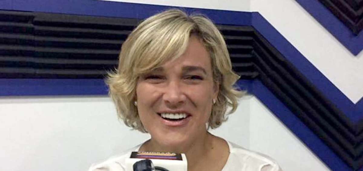 Autopistas de 6 carriles, la &uacute;ltima oferta de Cynthia