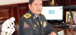 &Eacute;dison Narv&aacute;ez puso a disponibilidad su cargo de Comandante del Ej&eacute;rcito