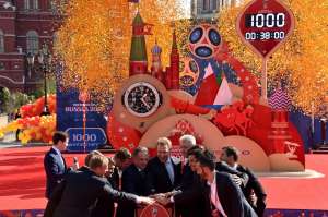 Autoridades rusas desvelaron un reloj electr&oacute;nico gigante donde se mostrar&aacute;n los d&iacute;as restantes para el Mundial 2018. Foto: AFP