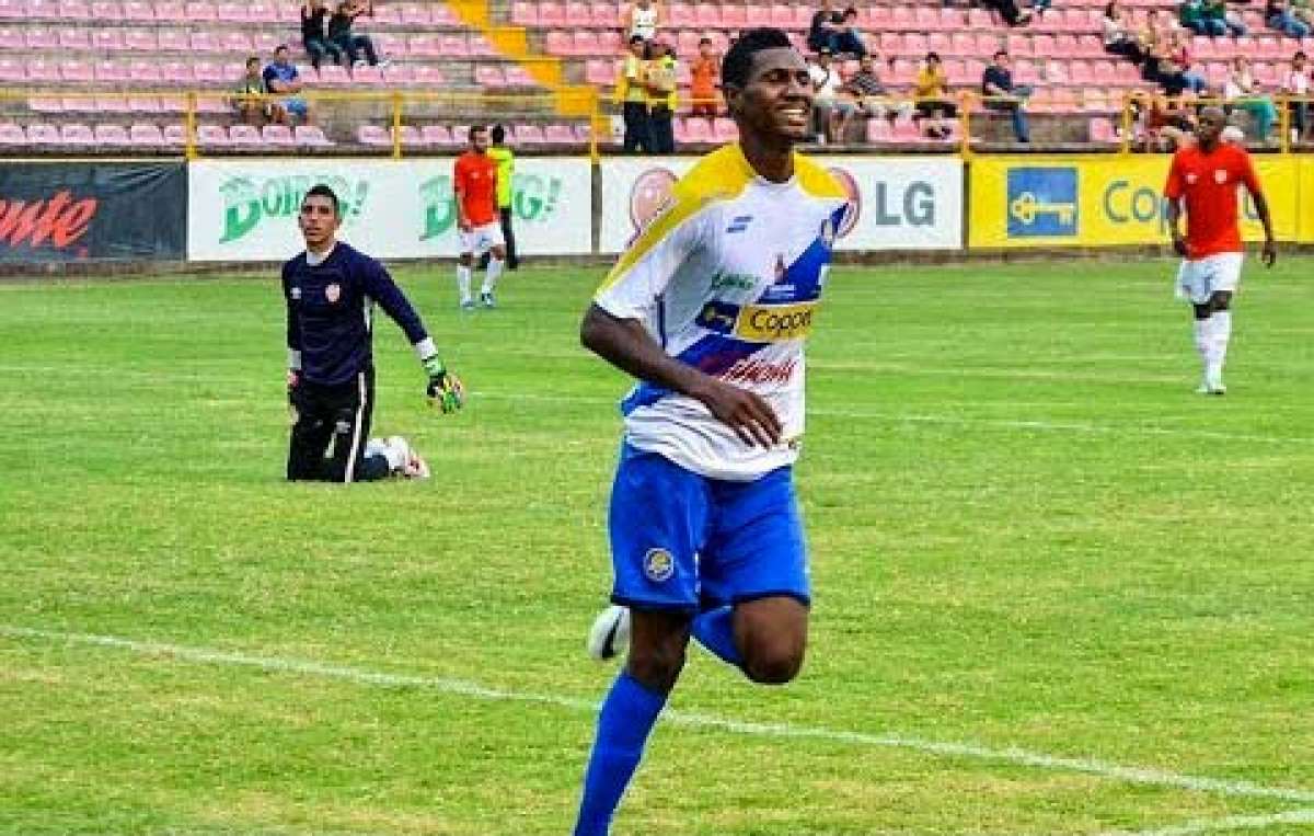 Ayov&iacute; asciende a equipo de primera categor&iacute;a