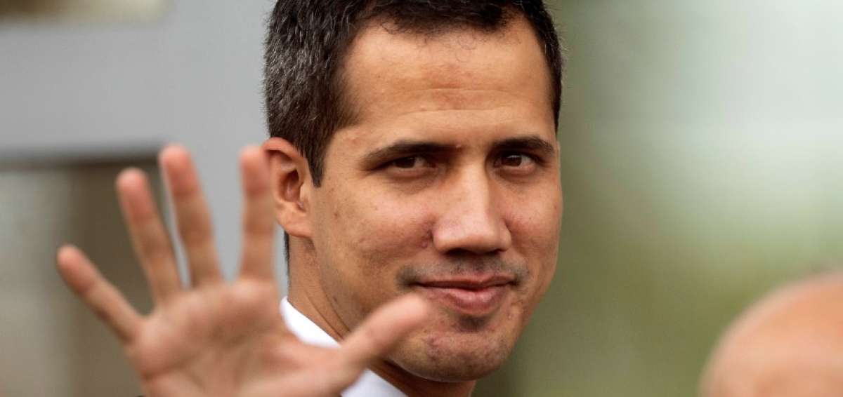 Presidente de Ecuador invita a Guaid&oacute; para que reciba respaldo popular