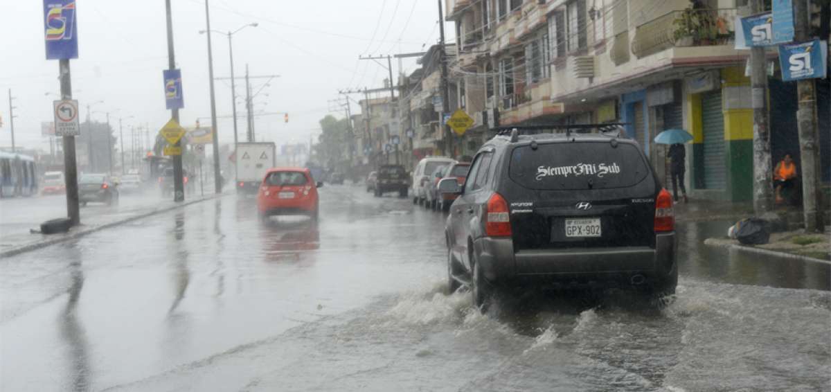 Pronostican lluvias de intensidad moderada a fuerte para los pr&oacute;ximos d&iacute;as en el Litoral
