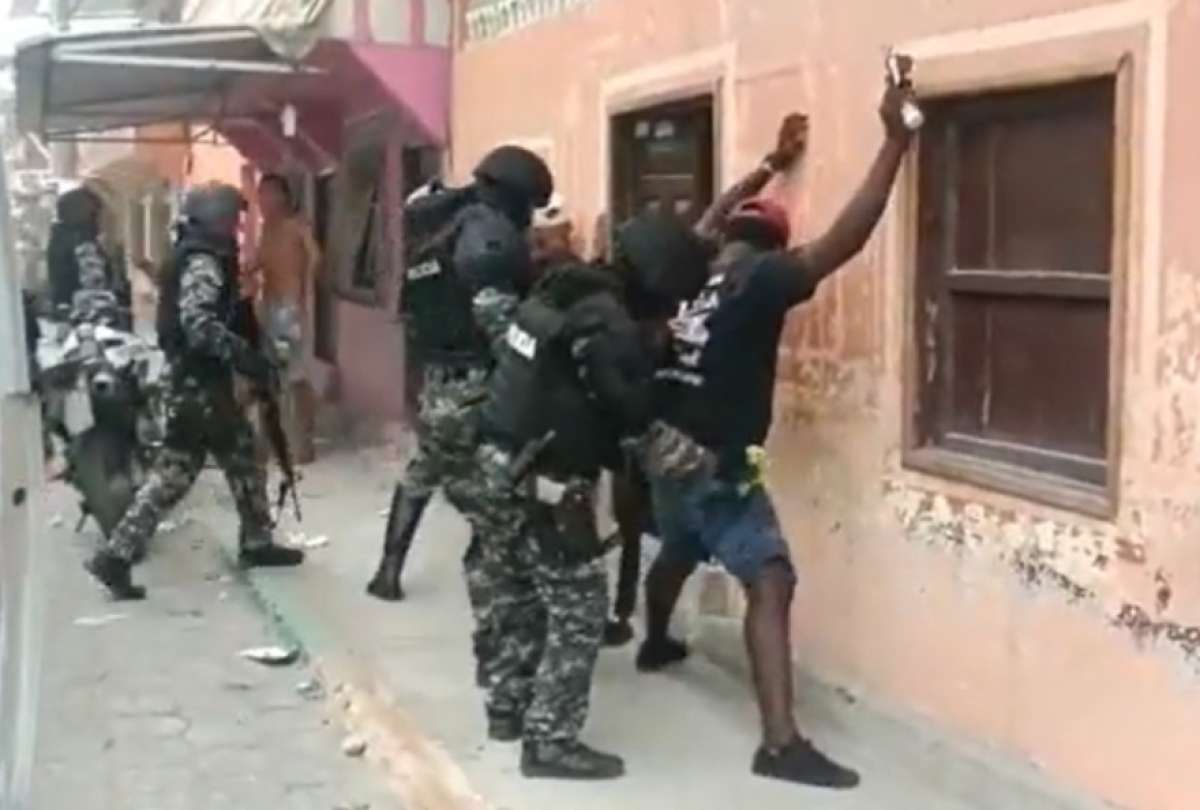 Continúan los operativos policiales en Esmeraldas