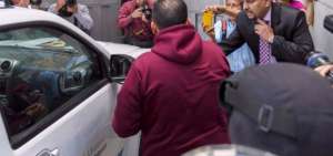 &Aacute;lex B. fue sentenciado a 40 meses de prisi&oacute;n y al pago de $ 1'298.000 a Petroecuador