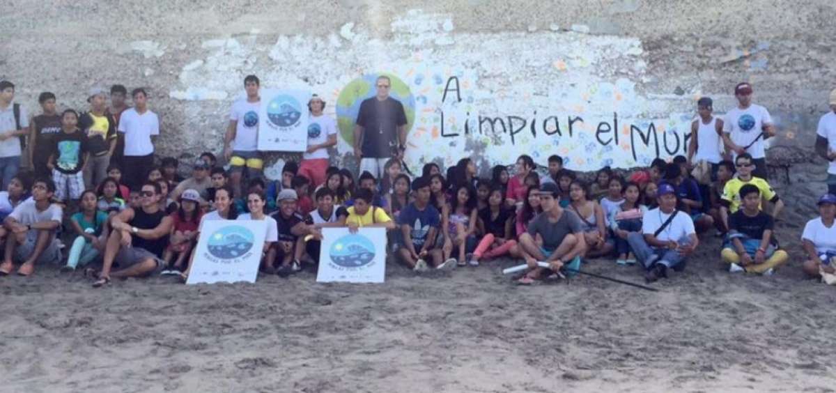 El proyecto 'Mingas a favor del mar' lleg&oacute; a Ballenita