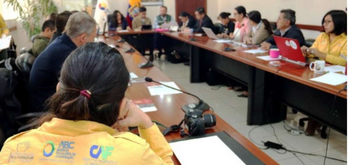 T&eacute;cnicos estadounidenses brindan capacitaci&oacute;n en prevenci&oacute;n y combate de incendios forestales.