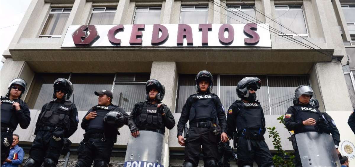 Fiscal&iacute;a allan&oacute; las oficinas de la encuestadora Cedatos
