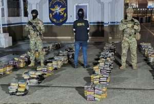 Autoridades paname&ntilde;as inspeccionaron el buque mercante tras una alerta emitida desde Ecuador.