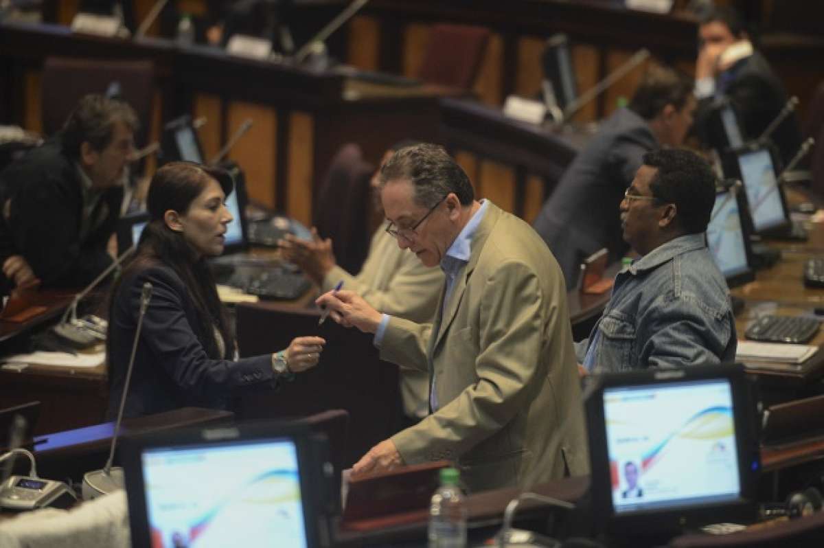 El asamble&iacute;sta Miguel Carvajal explic&oacute; los objetivos del proyecto de Ley. Foto:Daniel Molineros / EL TEL&Eacute;GRAFO