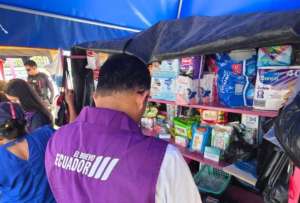 1.300 medicamentos irregulares se vend&iacute;an en carpas en los exteriores del hospital de Dur&aacute;n. 