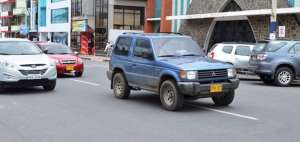 Contralor&iacute;a vigilar&aacute; el uso de carros oficiales en el feriado