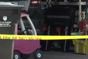 La polic&iacute;a de Phoenix encontr&oacute; los cad&aacute;veres en la casa.