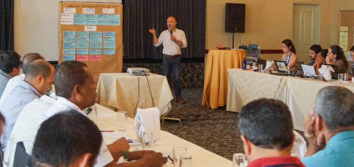 Ambientes del encuentro realizado en Manta.