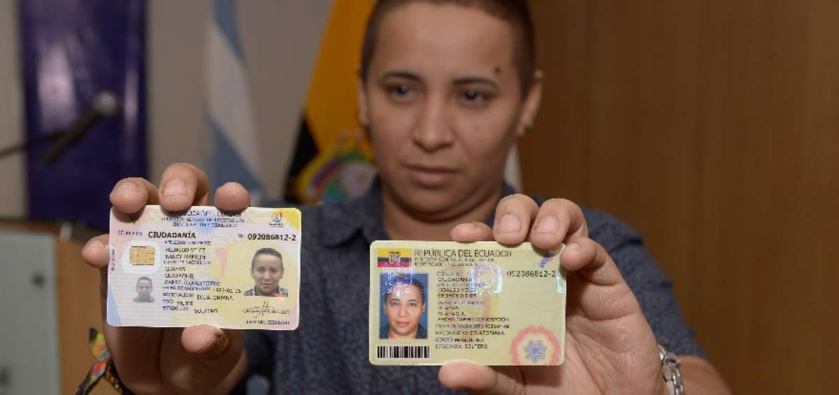 George Hidalgo, de 33 a&ntilde;os de edad, ayer recibi&oacute; el nuevo documento de identidad en el que aparece su g&eacute;nero masculino.