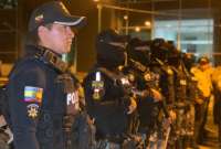 Policías y Militares aseguran el cumplimiento del Estado de Excepción