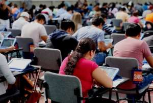 La medida se efectúa para precautelar la seguridad de estudiantes, maestros y personal administrativo.
