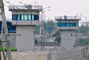 El SNAI reportó posibles detonaciones de armas de fuego al interior de la Penitenciaría del Litoral. 