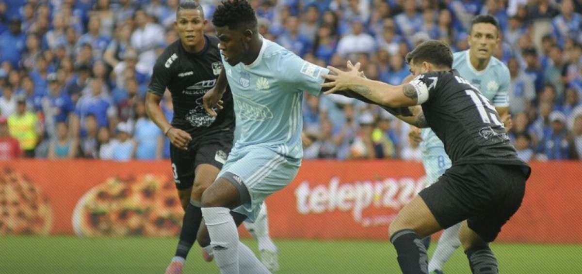 Delf&iacute;n conserva su invicto y la punta tras empatar 1-1 con Emelec