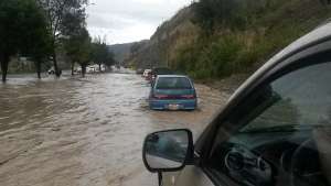 Sectores de Cuenca inundados por aguacero