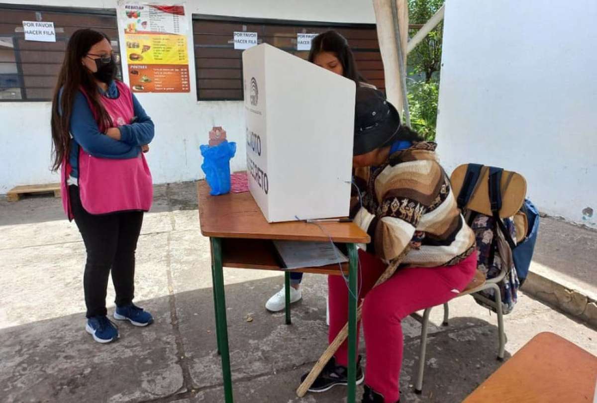 El CNE mantiene habilitado el cambio de domicilio.