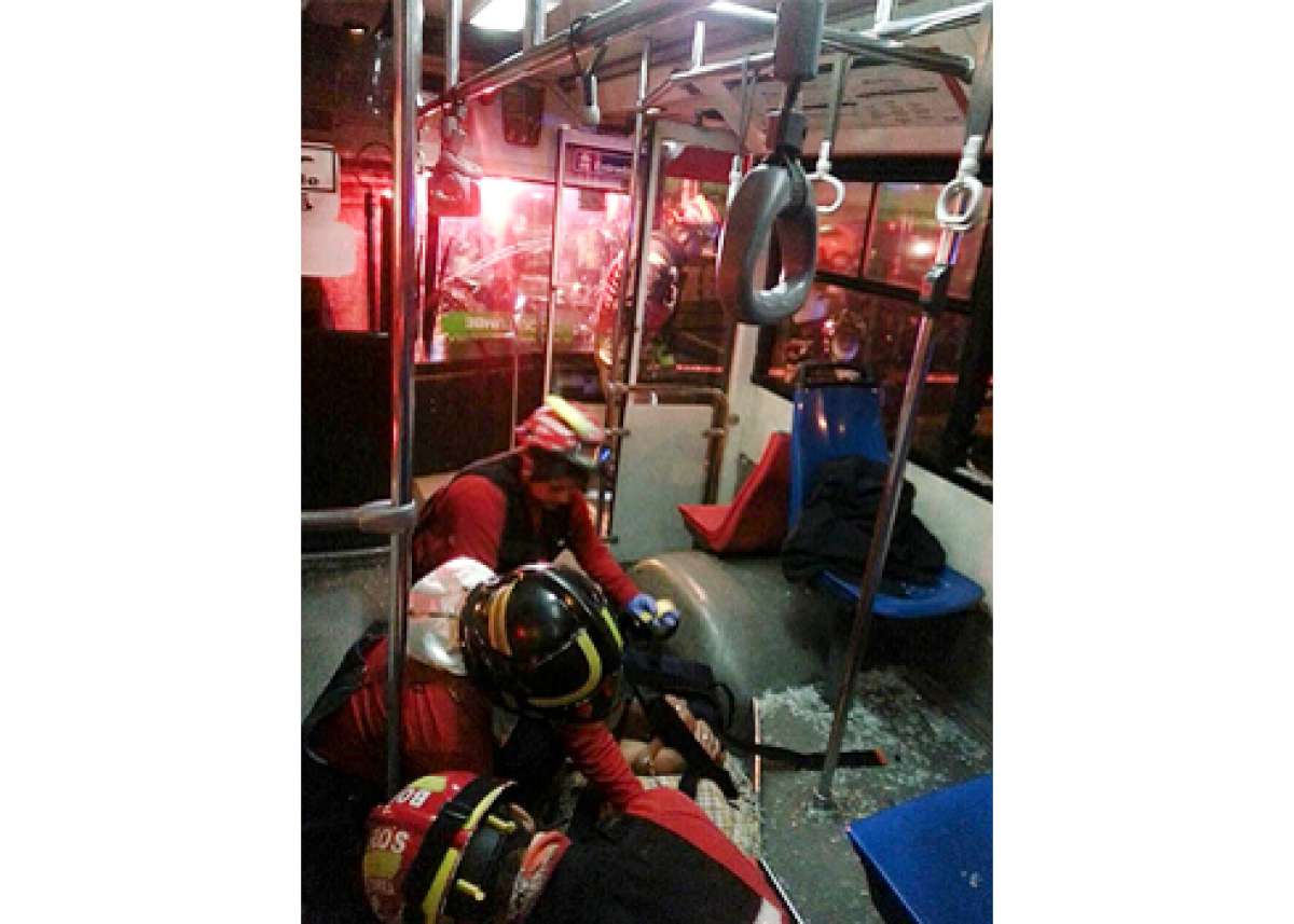  Cinco heridos en accidente de Troleb&uacute;s al sur de Quito 