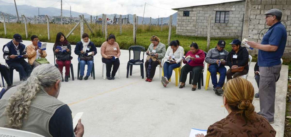 Las capacitaciones est&aacute;n dirigidas a los l&iacute;deres barriales sobre temas como el emprendimiento y otros.