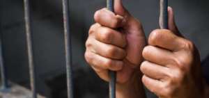 Hombre recibe condena de 29 a&ntilde;os de prisi&oacute;n por violar a su alumna