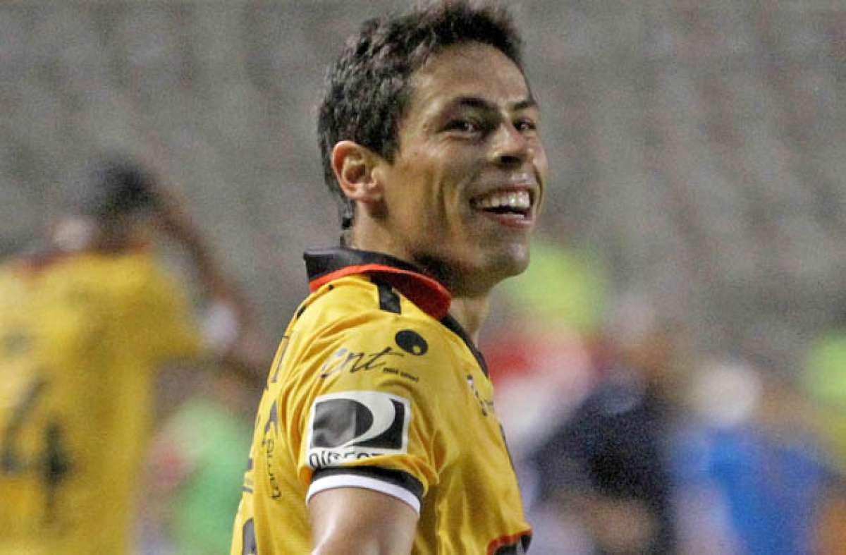 Oyola, dos a&ntilde;os m&aacute;s en el &lsquo;&Iacute;dolo&rsquo;