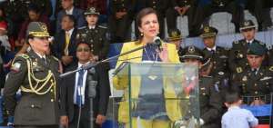 En la Escuela Superior de Polic&iacute;a, en Pusuqu&iacute;, se efectu&oacute; la ceremonia de reconocimiento y condecoraci&oacute;n a destacados uniformados.