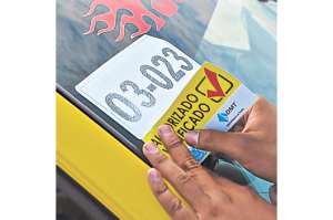 Taxistas tienen 17 d&iacute;as para revisi&oacute;n