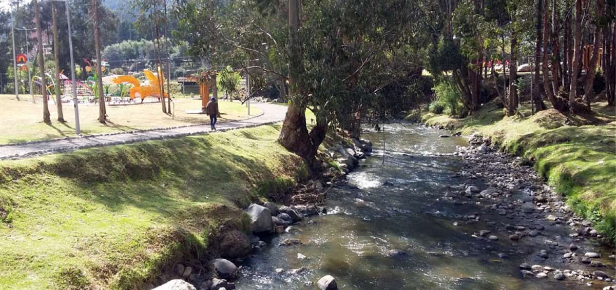 En la actualidad el r&iacute;o Tarqui es el que m&aacute;s caudal tiene de los afluentes que atraviesan Cuenca. Este est&aacute; situado al sur de la ciudad.