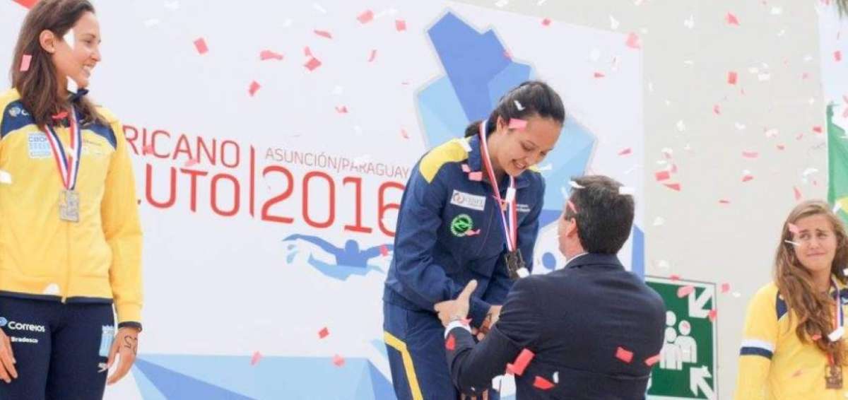 Enderica y Ar&eacute;valo, campeones Sudamericanos de Aguas Abiertas