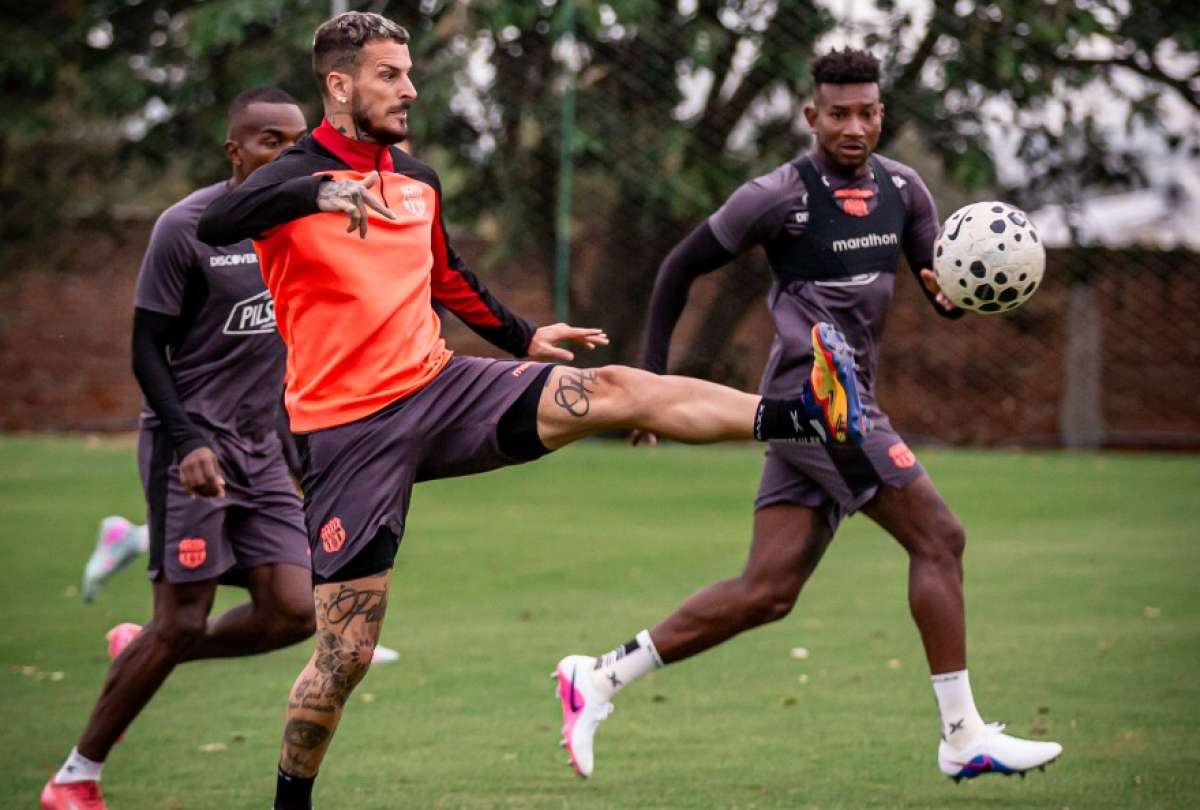 Dar&iacute;o Benedetto comandar&aacute; el ataque de Barcelona