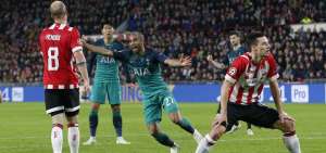 PSV y Tottenham se neutralizan y se complican el pase a octavos