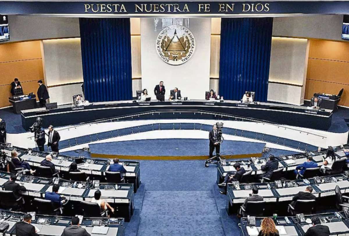 La reforma aprobada en El Salvador entrar&aacute; en vigencia ocho d&iacute;as despu&eacute;s de su publicaci&oacute;n en el Diario Oficial.