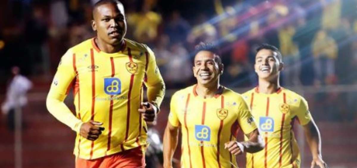Doblete de Edson Monta&ntilde;o contribuye en goleada de Aucas