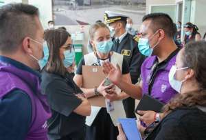El centro de salud de San Antonio fue visitado por la presidenta de Ecuador encargada, Mar&iacute;a Jos&eacute; Pinto.