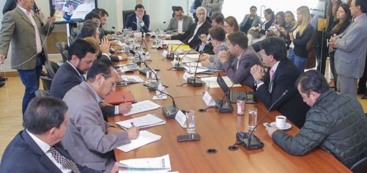 La Comisi&oacute;n de Desarrollo Econ&oacute;mico de la Asamblea aprob&oacute; el imforme para primer debate de la derogatoria del Impuesto Verde.